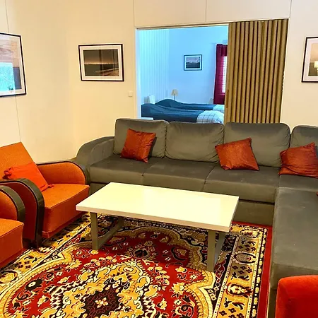 아파트 Ketola, Spacious House *