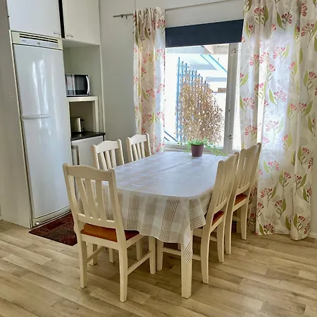 Apartment Ketola, Spacious House Teuva